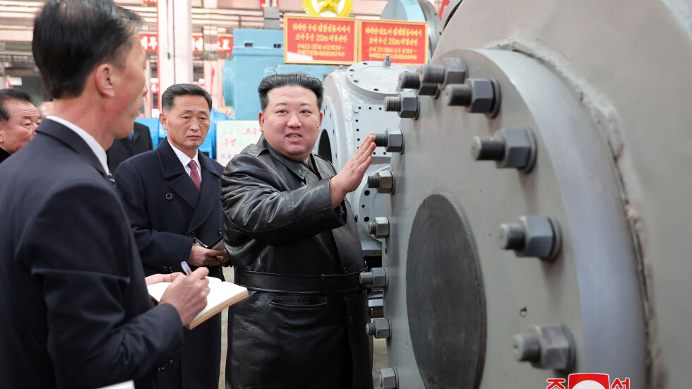 Северна Корея плаши с ядрена атака, ако бъде провокирана