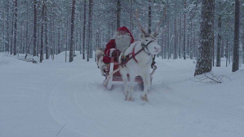 Време е за чудеса: Дядо Коледа тръгна от Лапландия