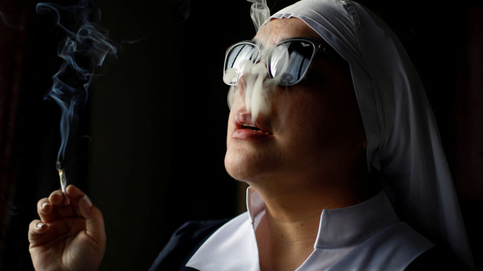 „Ганджа монахините“ на Мексико искат да спасят марихуаната от трафикантите (СНИМКИ и ВИДЕО)