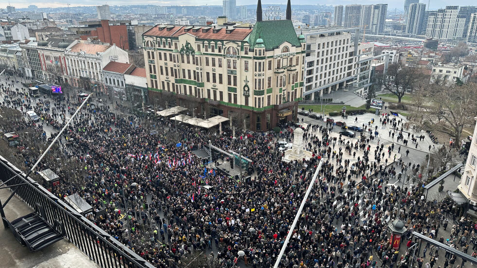Нестихващи протести в Белград след изборите (ВИДЕО)