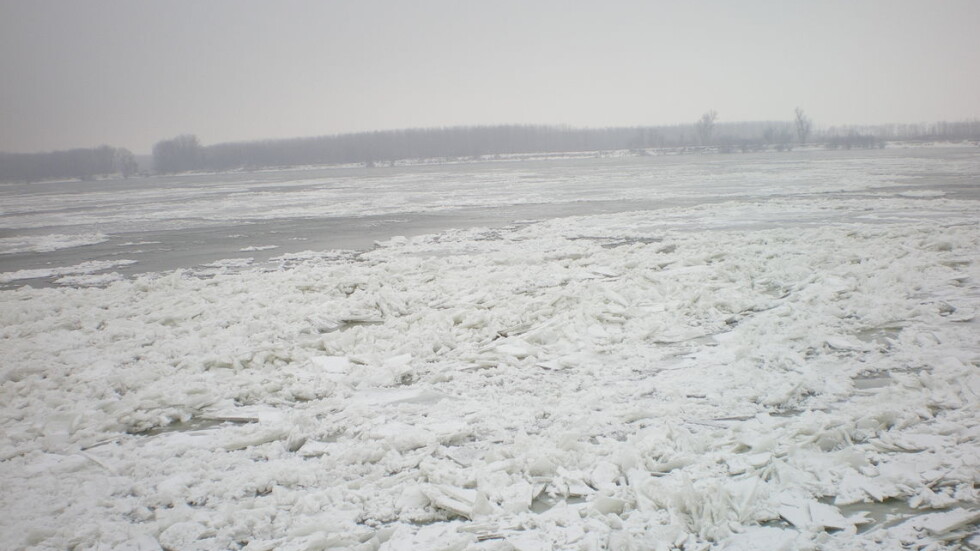 Има голяма вероятност българският участък на Дунав да замръзне
