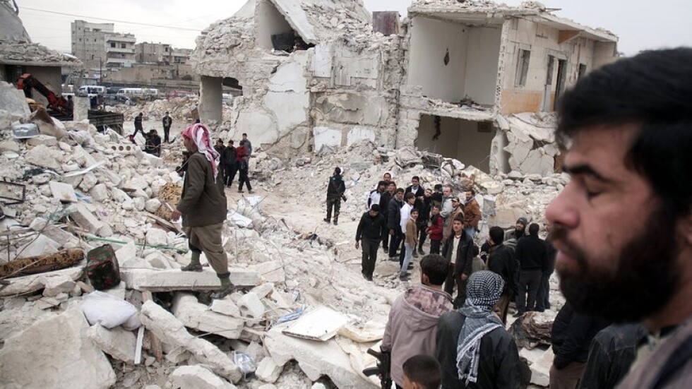 Сирийската армия удари болница и жилищен блок в Алепо