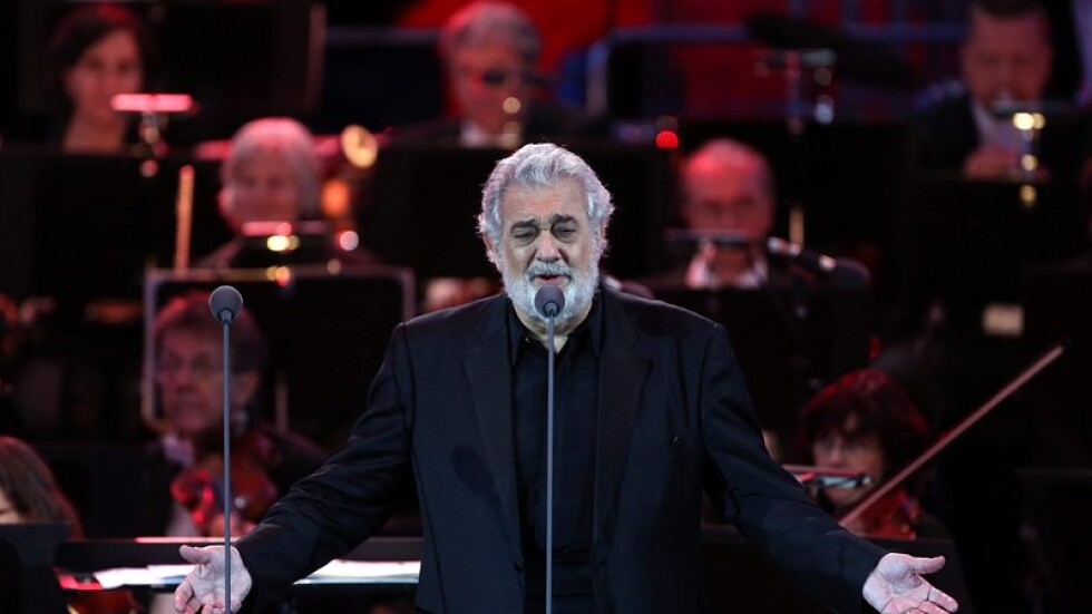 Пласидо Доминго отмени всичките си спектакли в Метрополитън опера
