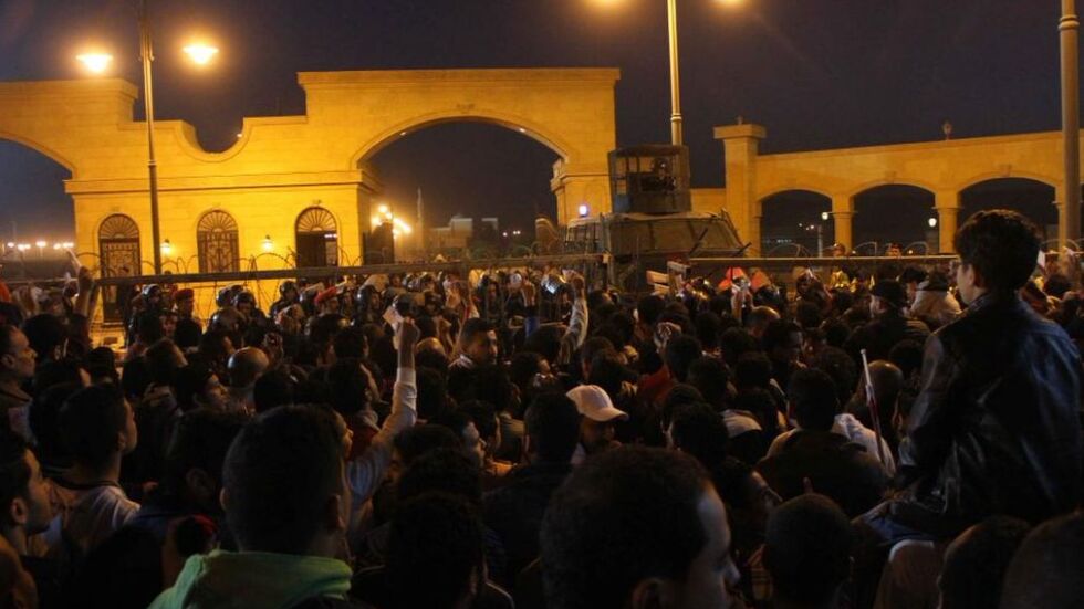 Над дузина убити на футболен мач в Египет