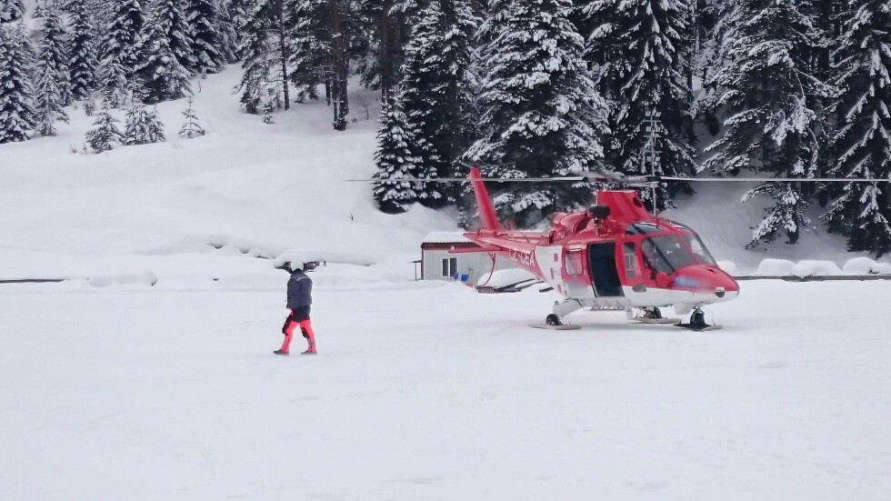 Летяща линейка спаси бедстващ сноубордист