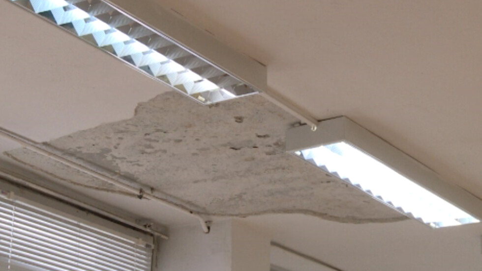 Община и държава дават пари за спешен ремонт на старозагорска гимназия