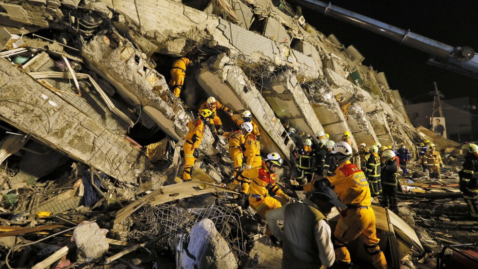 Разрушения, жертви и стотици ранени след труса в Тайван (СНИМКИ И ВИДЕО)