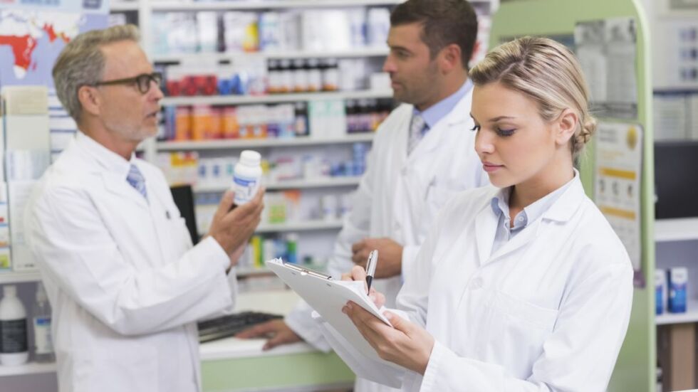 Хаосът с е-рецептите: Отчетоха 25% спад на продажбата на антибиотици
