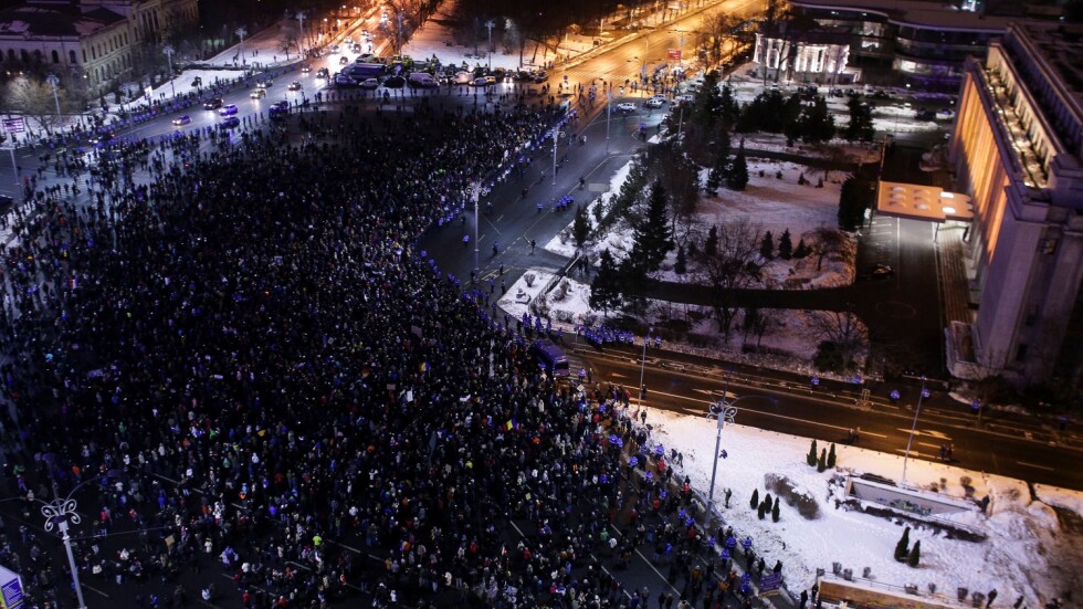 Зарядът на протеста в Румъния в социалните мрежи 