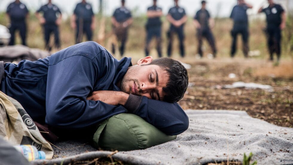 Предложение от Унгария: Всеки кандидат за бежански статут в ЕС да се задържа 