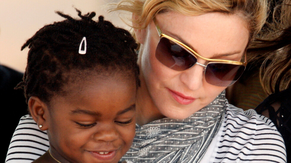 Мадона може да осинови още две деца от Малави