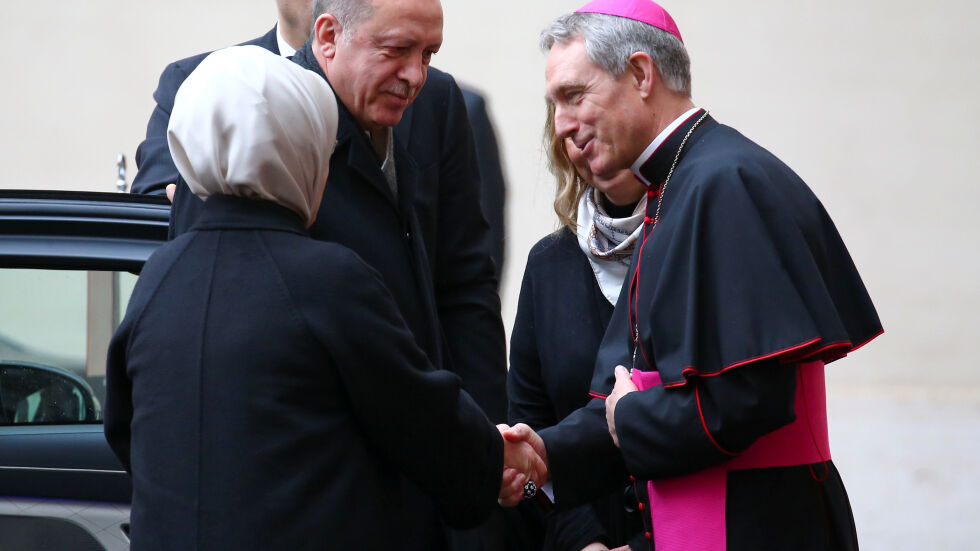 Турският президент е на посещение при папата
