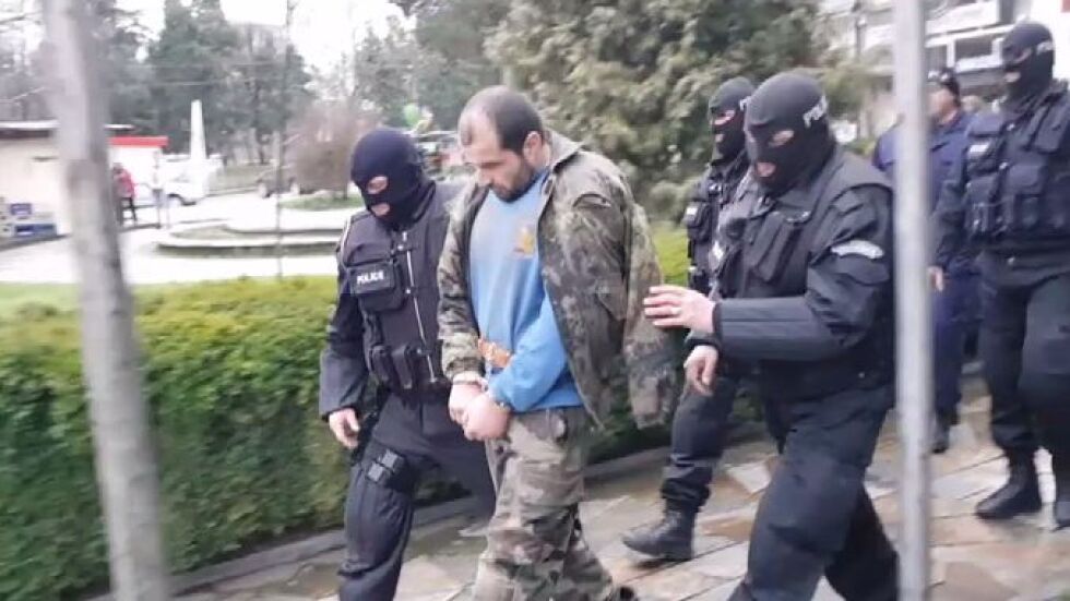Повдигнаха обвинения на бившия легионер Пачелиев за убийството в Орешник