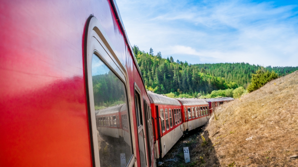 Родопската теснолинейка - в Топ 10 на най-добрите пътувания с влак в Европа според "Гардиън"