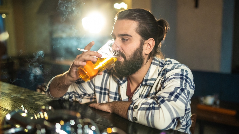 Изследване: Редовното пушене и пиене състаряват мозъка