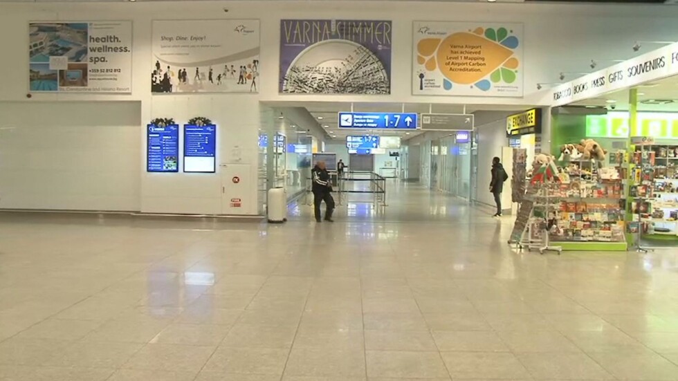 Мерки срещу заразата от коронавирус: Безопасни ли са летищата във Варна и Бургас? 