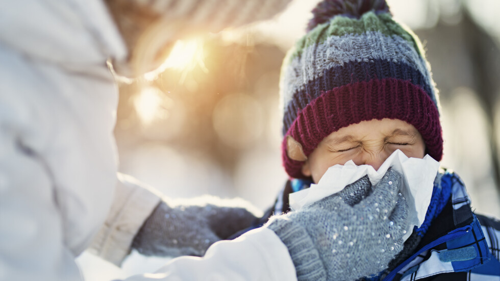 "Както сменяме летните гуми със зимни": Какви превантивни мерки въведе Бургас за грипа