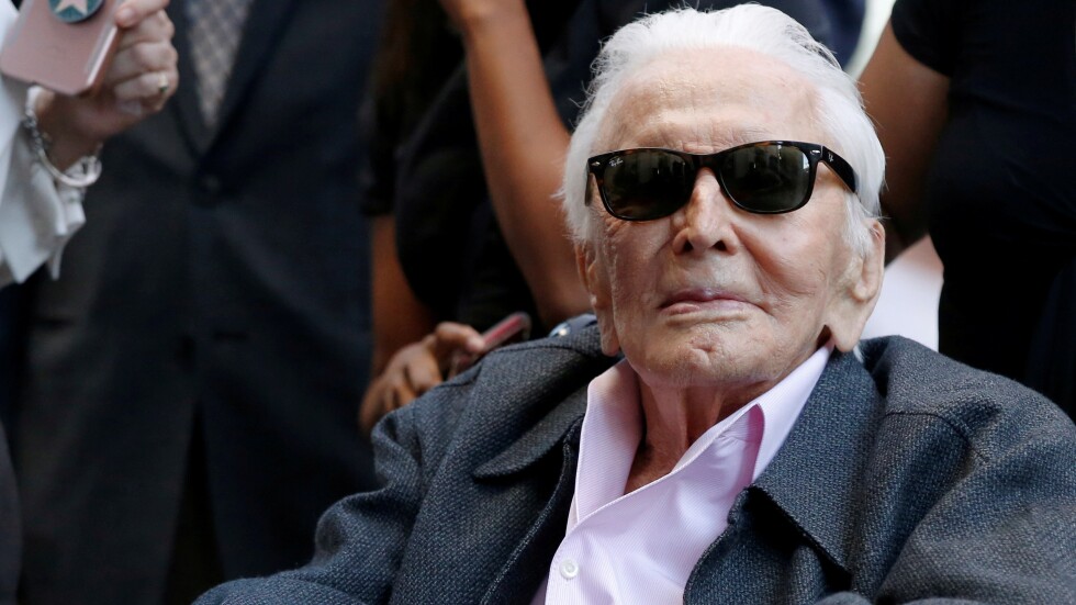 На 103 години почина легендарният актьор Кърк Дъглас