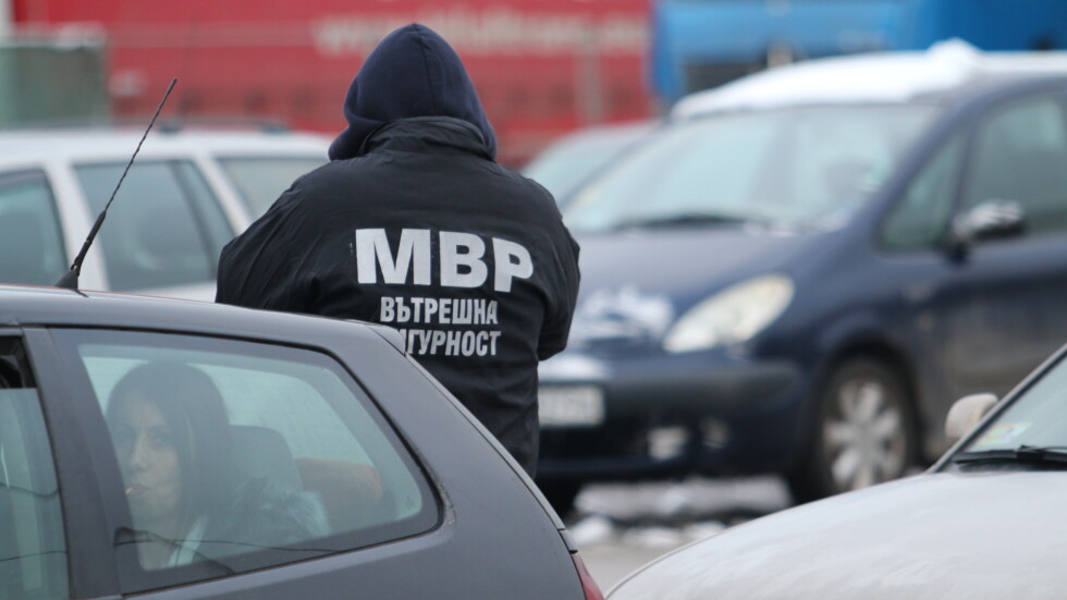 Специализираният съд решава остават ли в ареста задържаните от ГКПП „Калотина“