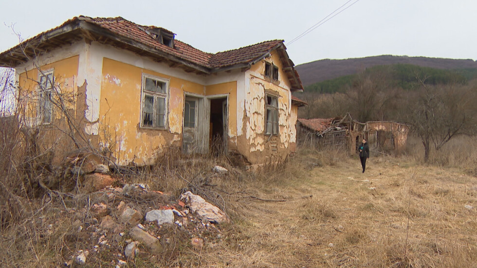 Изгубени във времето: Село Велиново само с 25 жители