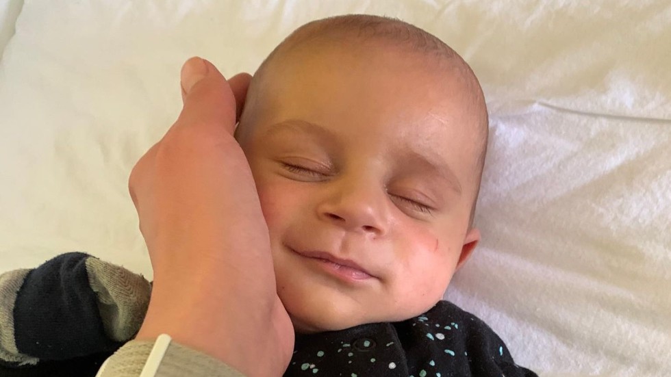 Оперираха бебето Анди, за чието лечение дарители събраха над 175 000 евро за една нощ