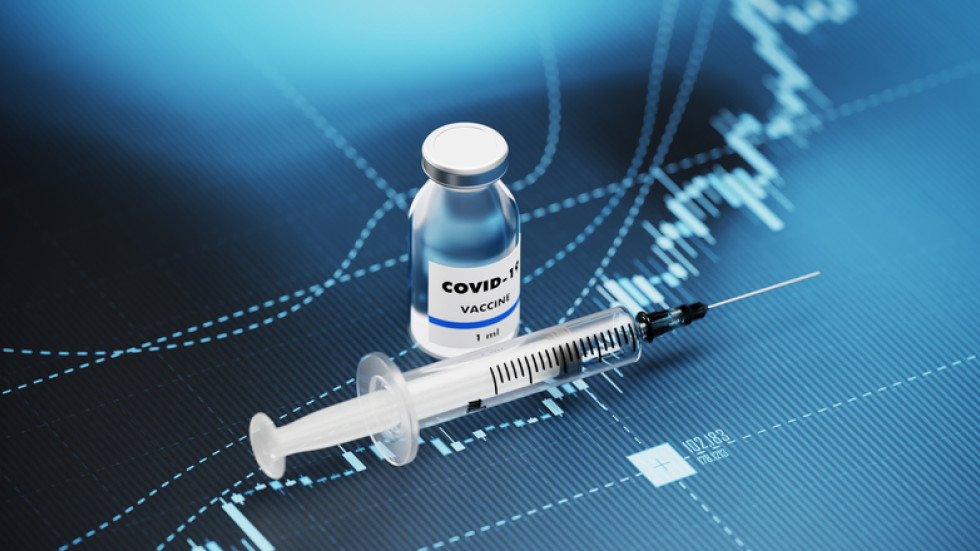„ГлаксоСмитКлайн“ и „КюърВак“ ще разработват ваксини срещу новите варианти на COVID-19