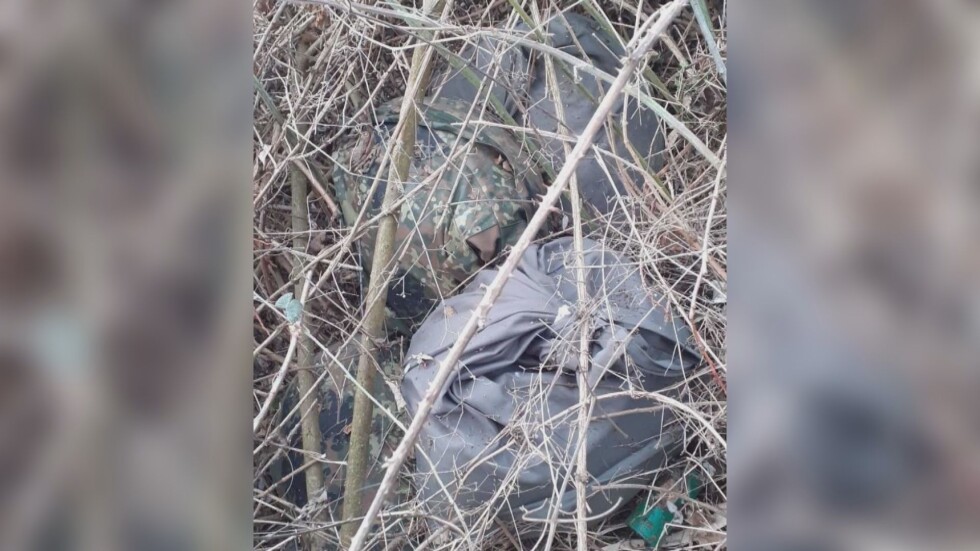 Гранични полицаи откриха близо 184 кг амфетамин, скрити в землището на Свиленград