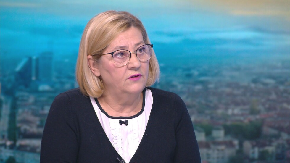 Таня Цанева: Ваксинирането на членовете на СИК ще е трудно 