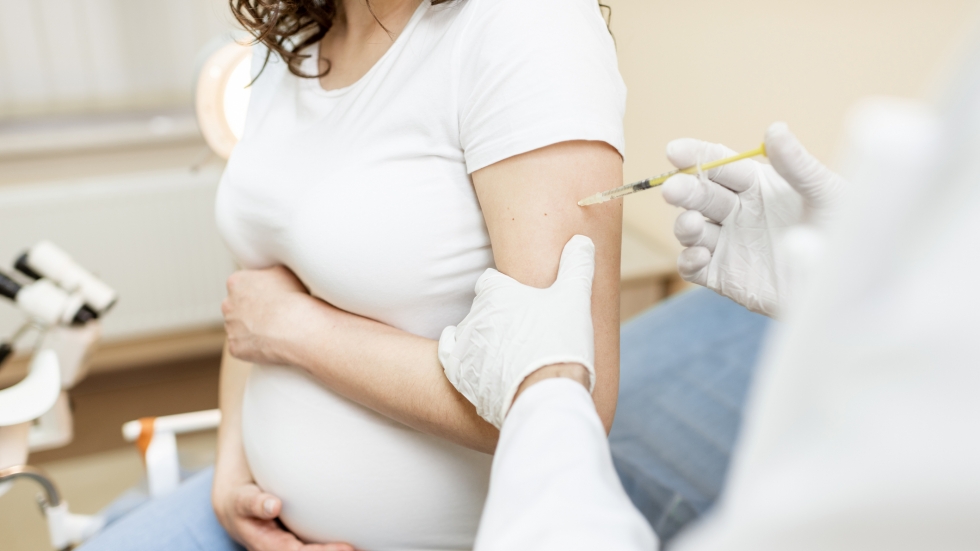 Ново проучване: ваксините не създавали риск за бременните жени