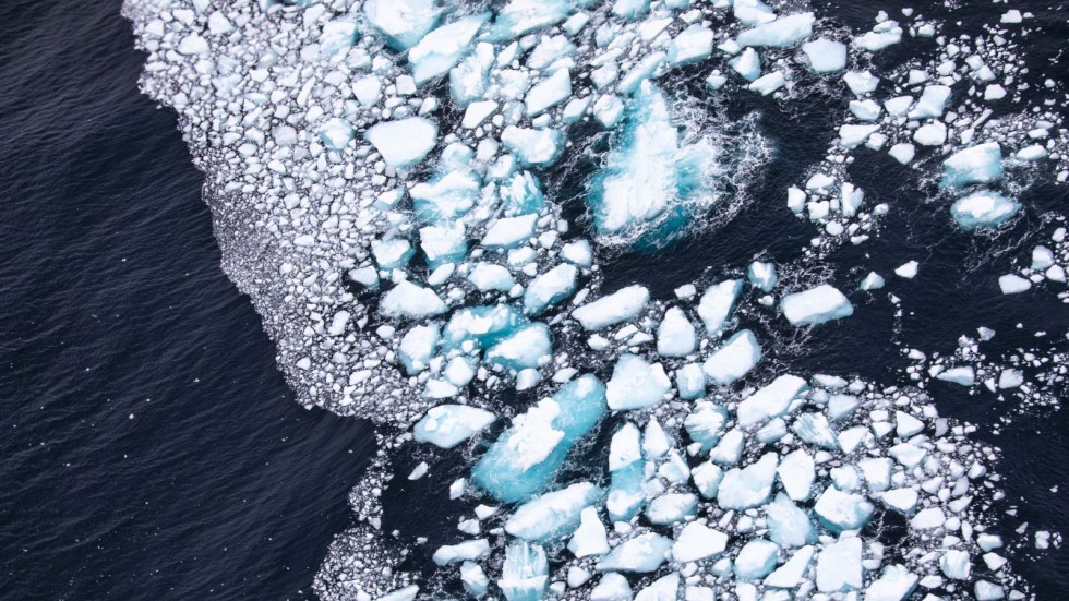 Огромен айсберг се откъсна от Антарктика