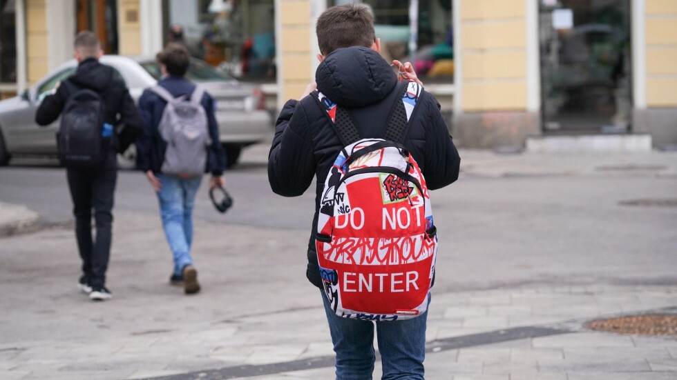 Разхлабват мерките в София: Всички ученици се връщат в клас от 14 февруари