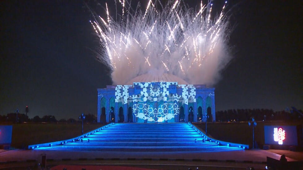 Фестивал на светлината: 11-дневна арт феерия започна в културната столица на ОАЕ