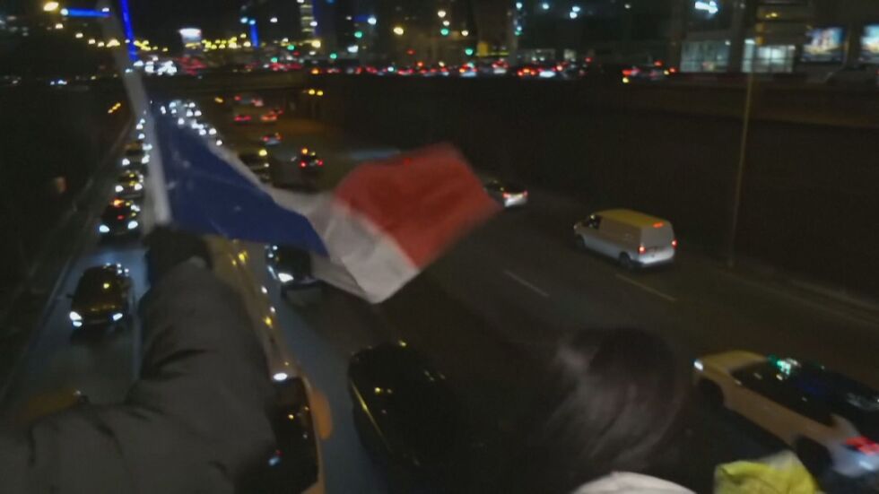 "Конвоят на свободата" в Европа: Протестиращи се опитват да превземат Париж