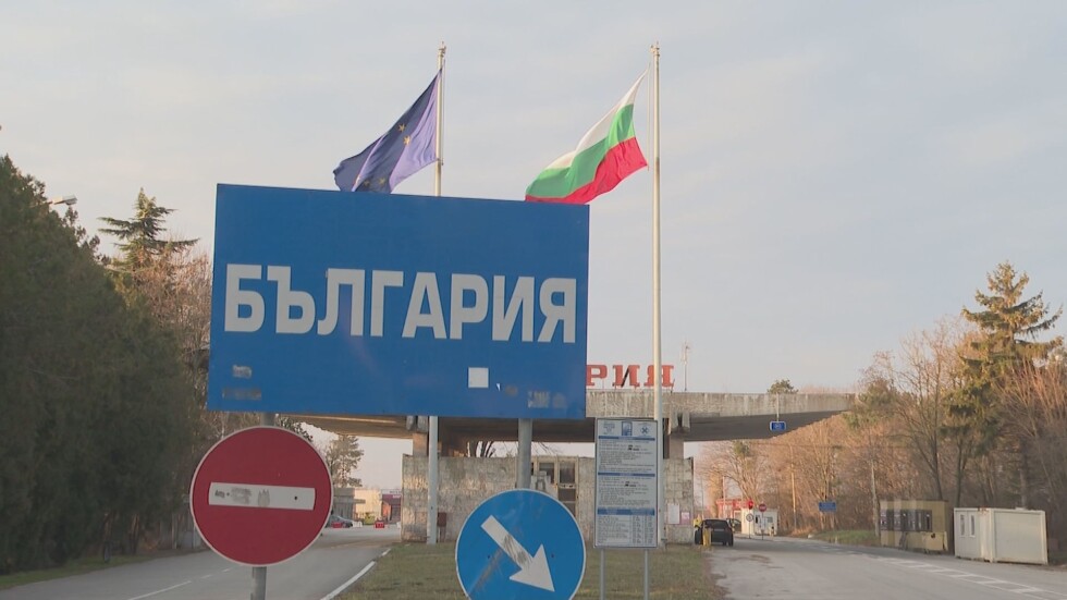 77 българи са тръгнали днес с автобуси от Одеса