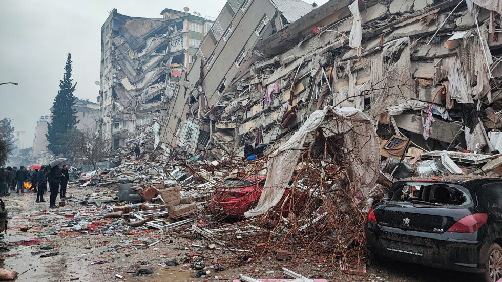 За по-малко от час: Три земетресения отново разлюляха Турция