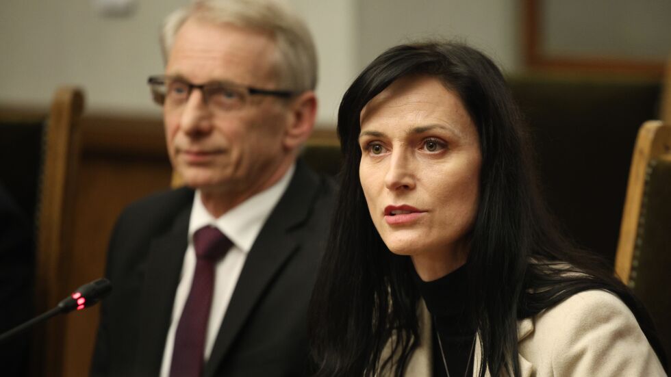 Николай Денков и Мария Габриел поотделно са оценили министрите в кабинета