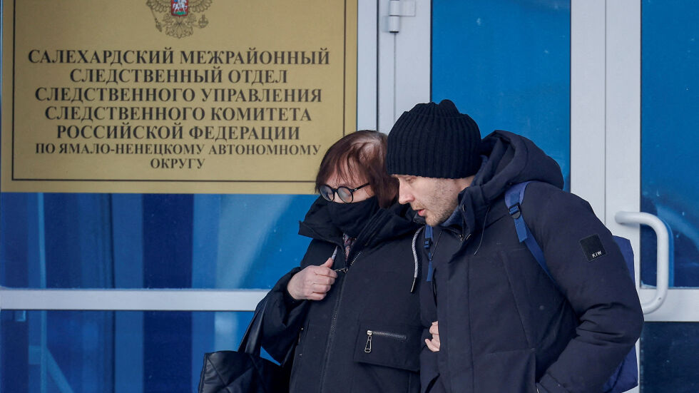 Тялото на Алексей Навални е предадено на майка му (СНИМКИ)