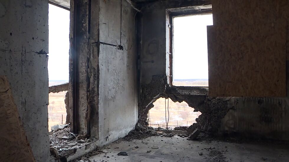  Три деца са в тежко положение, откакто ракета порази детска площадка в Харков 