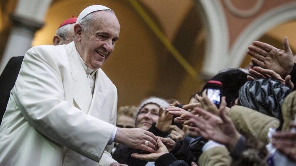 Папата помоли за прошка за сексуалните посегателства на свещеници