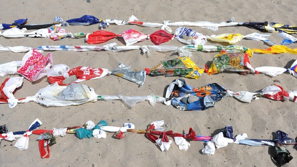 Министерството на околната среда отчете използване на по-малко пластмасови торбички