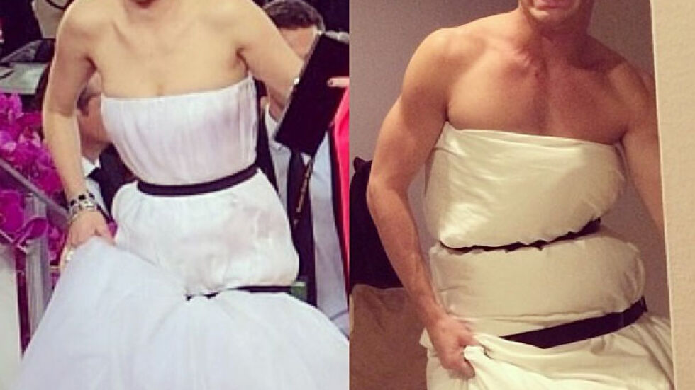 Дженифър Лорънс и роклята й от "Глобусите" трупат двойници в интернет