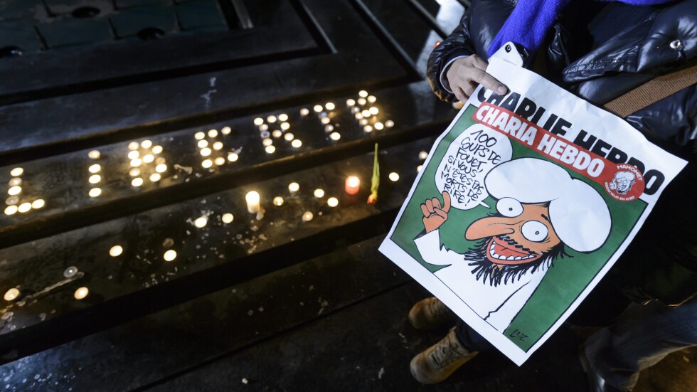 Заради препечатаната карикатура на Мохамед: „Ал Кайда“ заплаши „Шарли ебдо“ с ново нападение 
