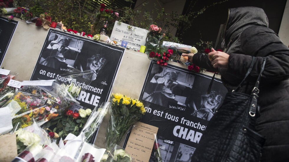 12-те жертви на атентата в Париж