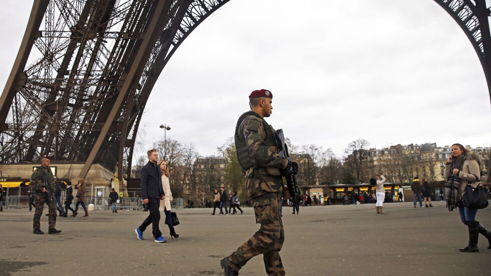 Изключителни мерки за сигурност преди Похода на солидарността във Франция (СНИМКИ)