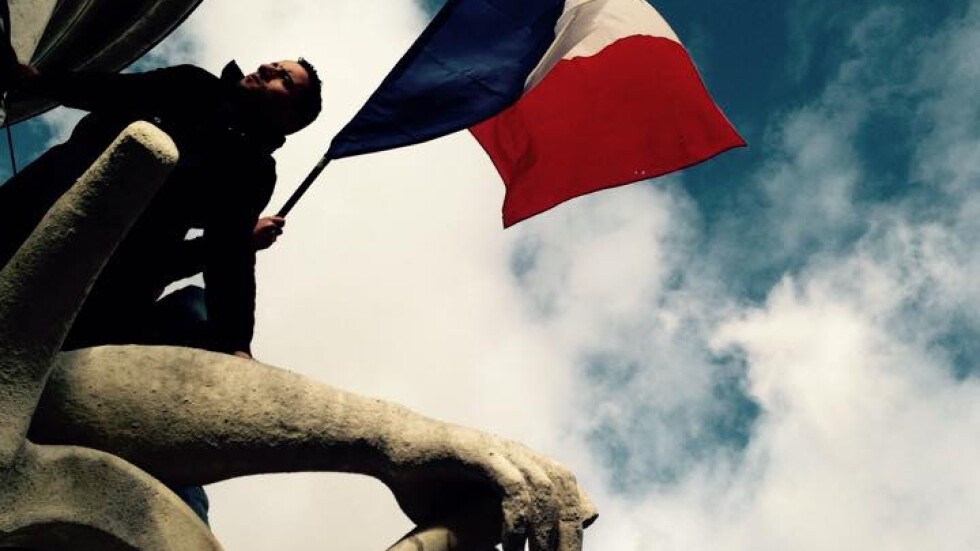 Започна „Походът на солидарността” в Париж (СНИМКИ)