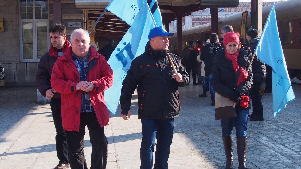 Варна се присъедини към протеста за БДЖ