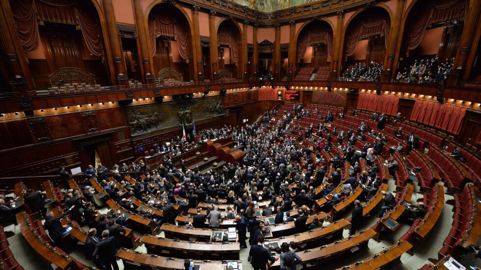 Корупционен скандал: Италиански политици с помощи за пострадали от кризата с COVID-19