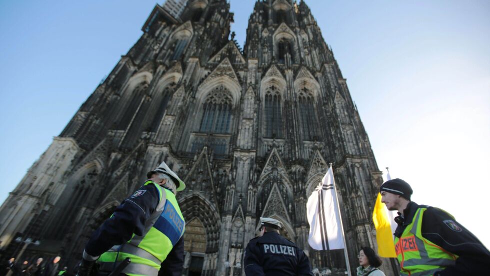 "Билд": Германската полицията прикрива нападения, извършени от бежанци