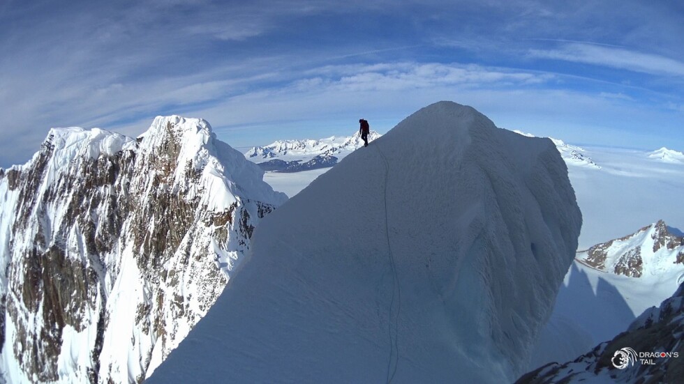  Наши алпинисти изкачиха един от най-техничните върхове в света 