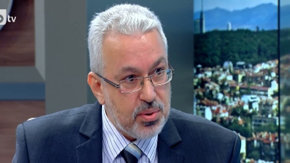 Д-р Семерджив: Доверието към ваксиналната програма в България е в критична фаза